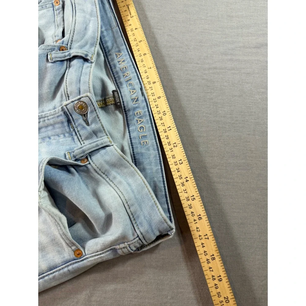 American Eagle Athletic Straight Jeans Mens 32x30 Light Wash Excellent Airflex+